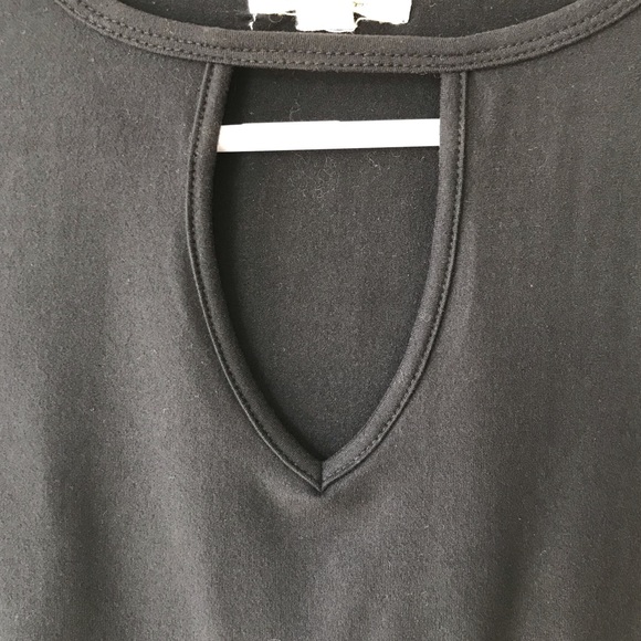 Black Bodysuit with keyhole detail - Picture 5 of 5